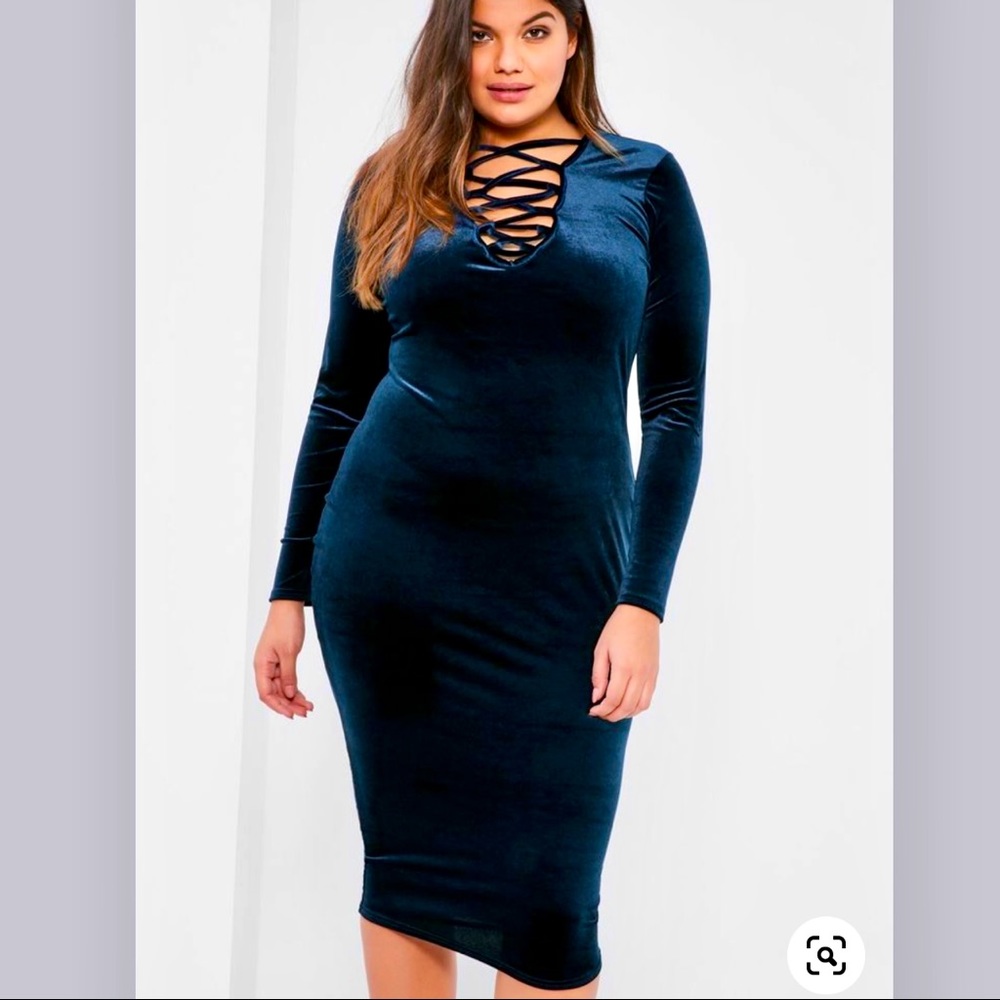 NWT Missguided Laced-Up Blue Velvet Dress! 💙💙